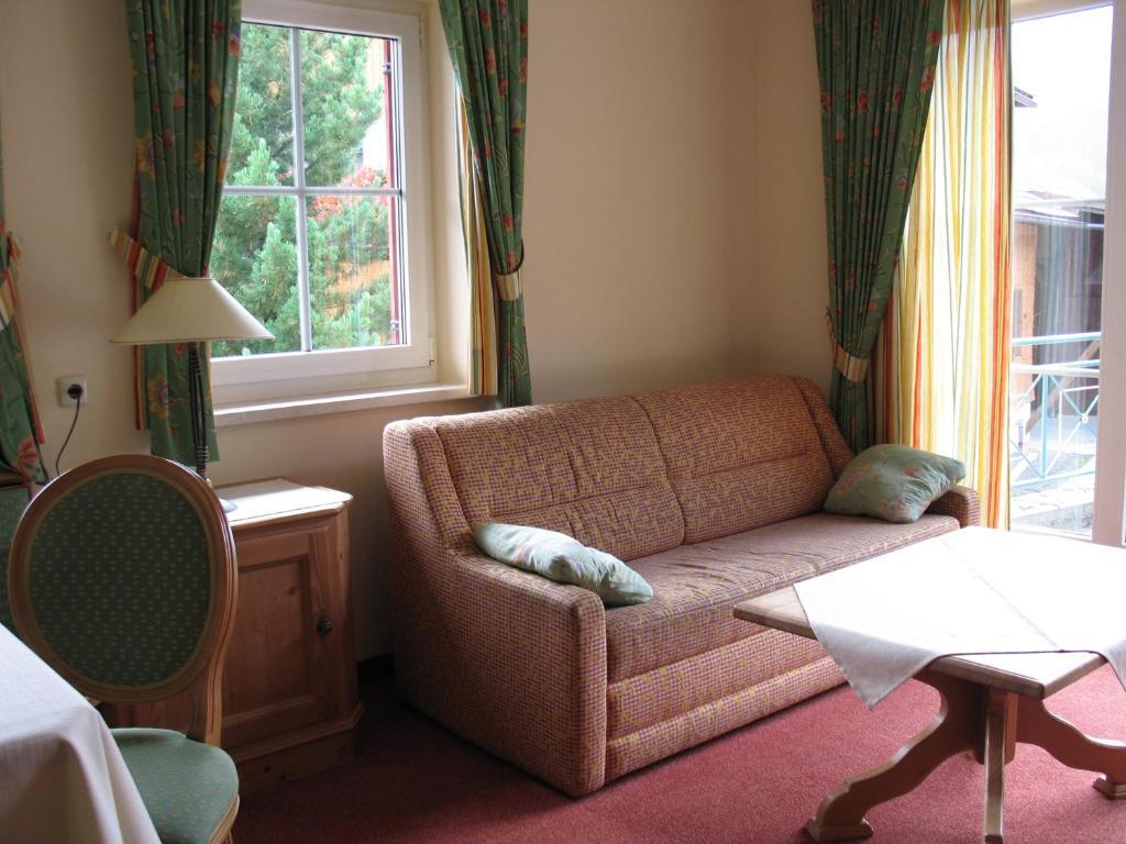 Triendlhof Hotel Zöblen Szoba fotó
